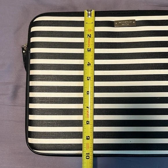 Kate Spade padded laptop sleeve - Picture 6 of 6